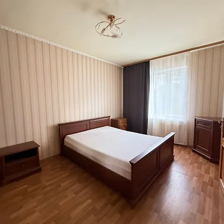 двуповерховий дім подобово, 7 станція великого фонтану Holiday home *